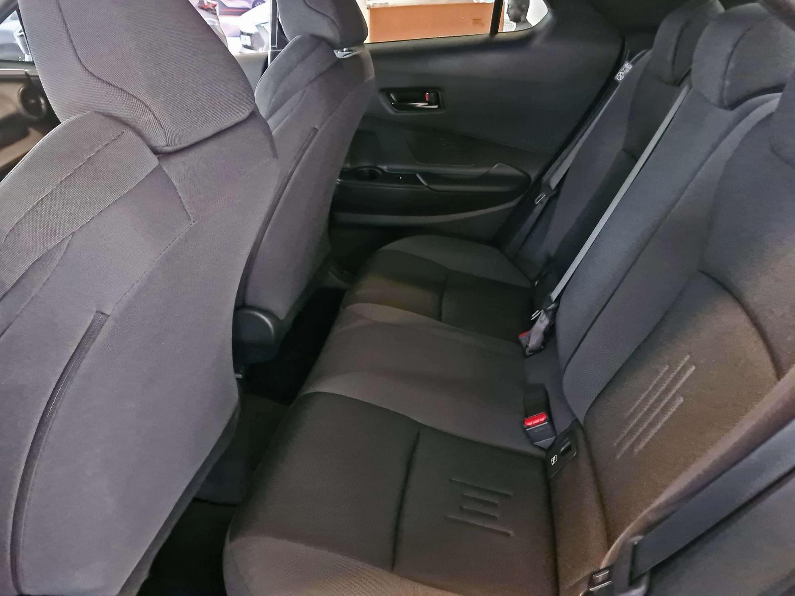 Toyota C-HR Hybride Team D