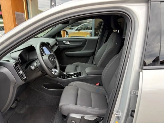 Volvo XC40 AWD Plus Recharge Twin Engine