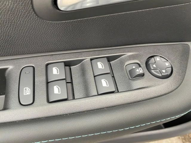 Peugeot E-208 Allure Pack