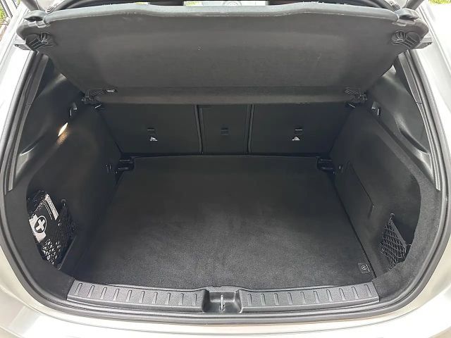 Mercedes-Benz GLA 220 AMG Line GLA 220 d