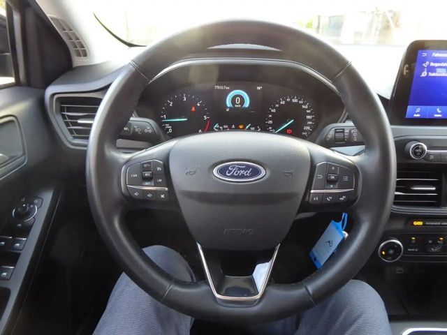 Ford Focus Traveller 1,5 EcoBlue *LED*NAVI*PDC*