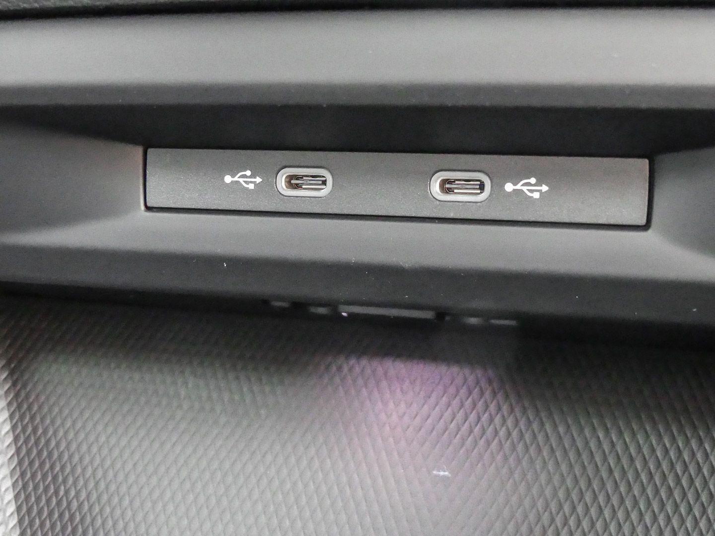 Volkswagen Golf 1.5 eTSI Life