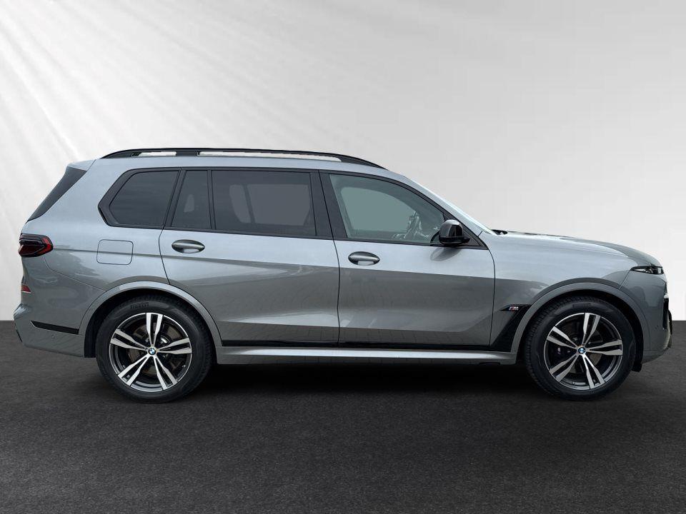 BMW X7 M60i xDrive