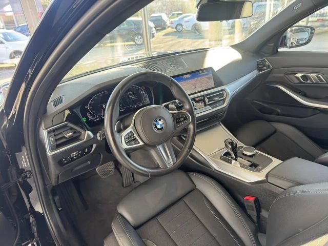 BMW 330 330e M-Sport Touring xDrive
