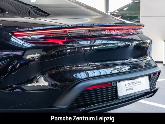 Porsche Taycan 4 Black Edition