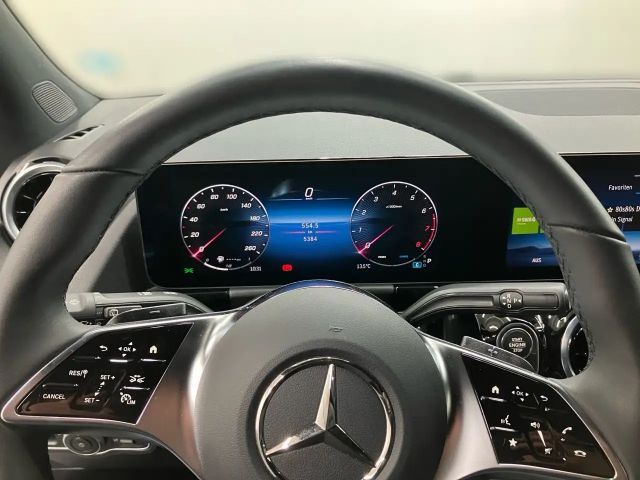 Mercedes-Benz B 200 Progressive Sedan