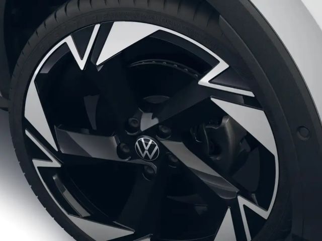 Volkswagen T-Roc 1.5 eTSI DSG IQ.Drive R-Line