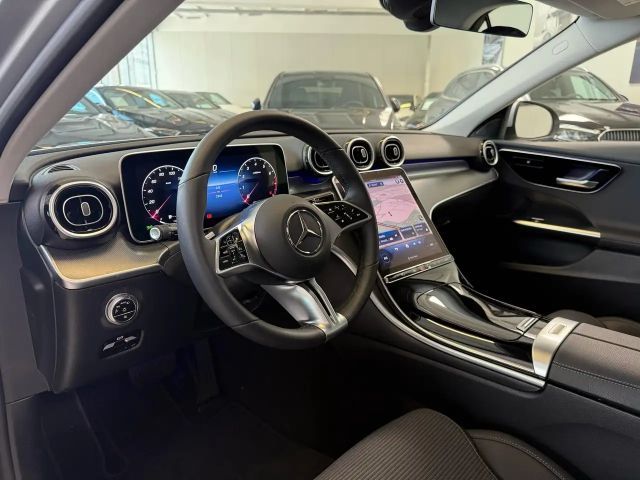 Mercedes-Benz C 180 AVANTGARDE Sedan