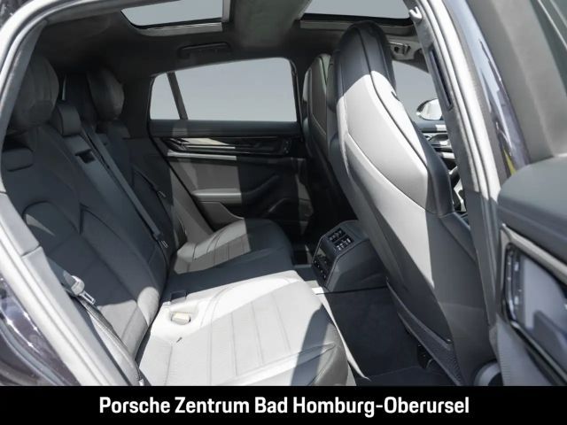 Porsche Panamera 4 E-Hybrid