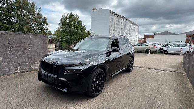 BMW X7 M60