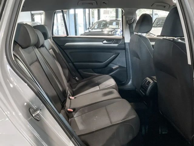 Volkswagen Passat 1.5 TSI DSG Variant