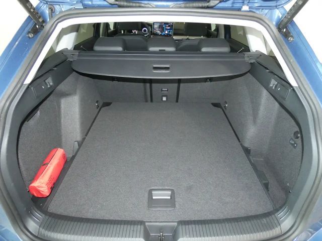 Volkswagen Golf 1.5 eTSI Style Variant