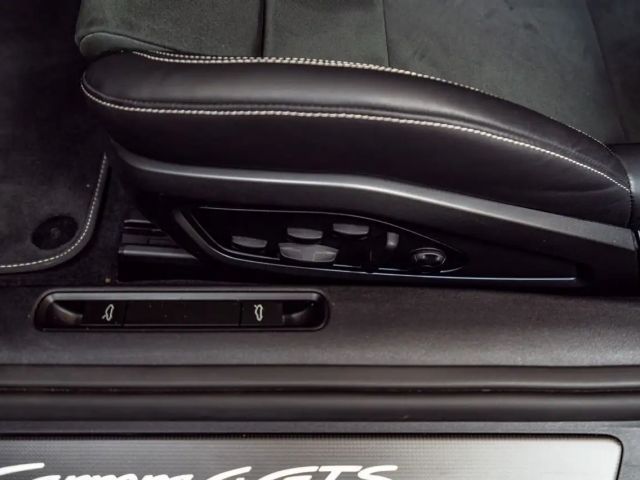 Porsche 992 4 Cabrio GTS