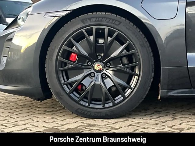 Porsche Taycan GTS Performance Plus