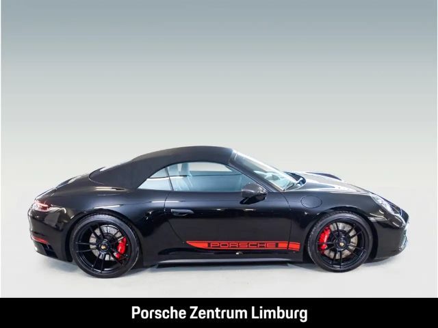 Porsche 992 4 Cabrio Carrera GTS