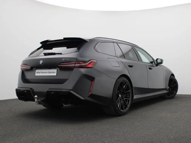 BMW M5 FROZEN DEEP GREY - BOWERS & WI