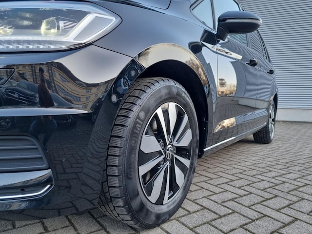 Volkswagen Touran 1.5 TSI DSG