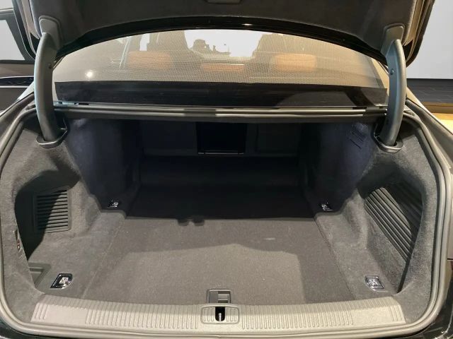 Audi S8 420(571) kW(PS) tiptronic, Matrix Licht, Head