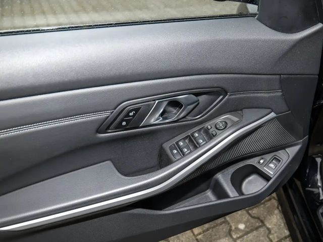 BMW 320 320e Touring