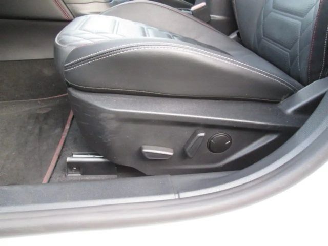 Ford Focus EcoBoost ST Line Wagon