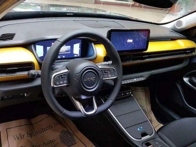 Jeep Avenger Full-Electric Summit