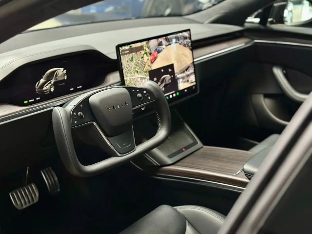 Tesla Model S Long Range