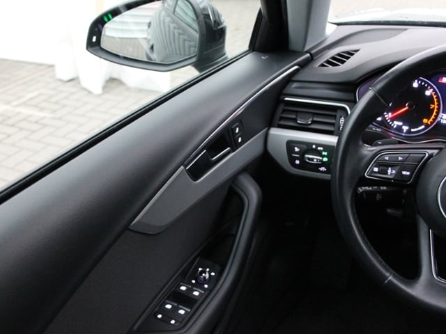 Audi A4 35 TFSI Avant S-Tronic