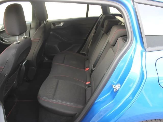 Ford Focus EcoBoost ST Line