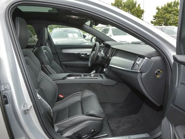 Volvo V90 Dark Plus