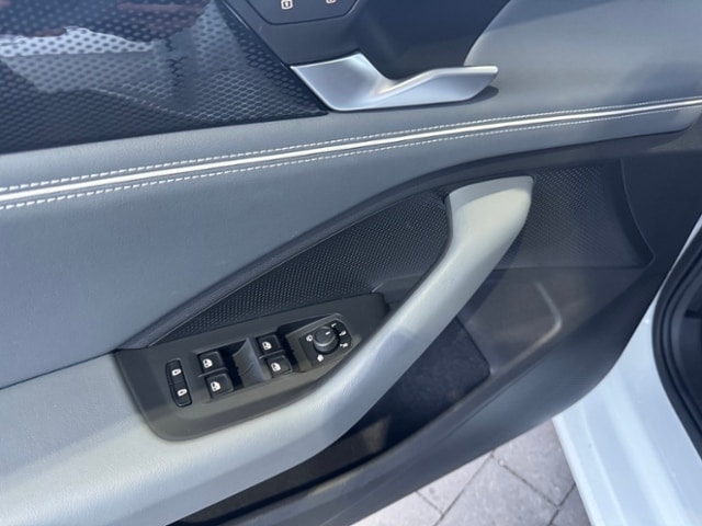 Volkswagen Passat 1.5 eTSI DSG IQ.Drive Variant