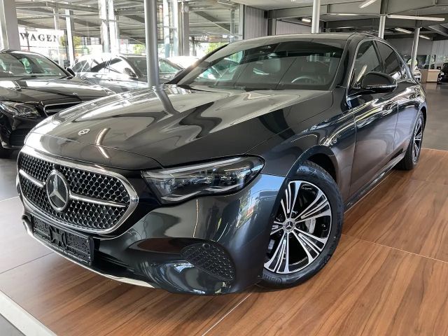Mercedes-Benz E 450 4MATIC AVANTGARDE Sedan