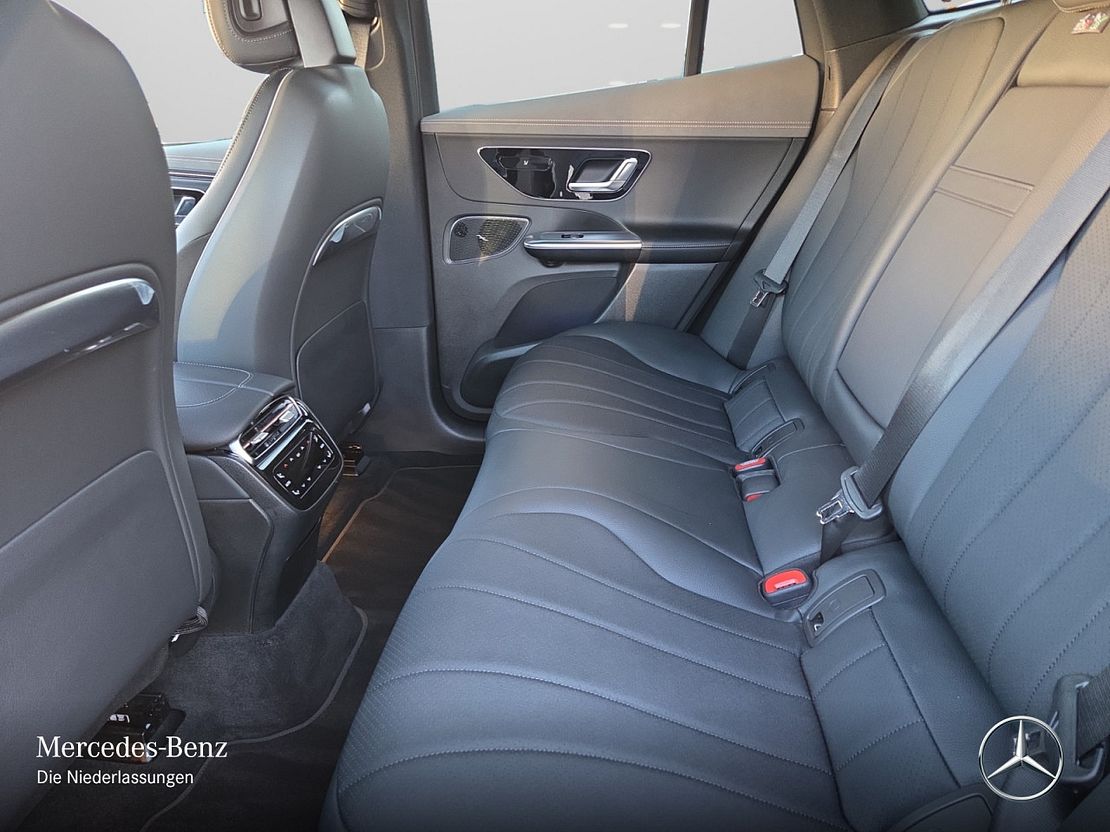 Mercedes-Benz EQE SUV 300