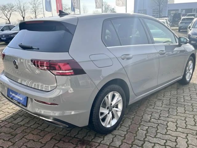 Volkswagen Golf 1.5 eTSI Golf VIII Style
