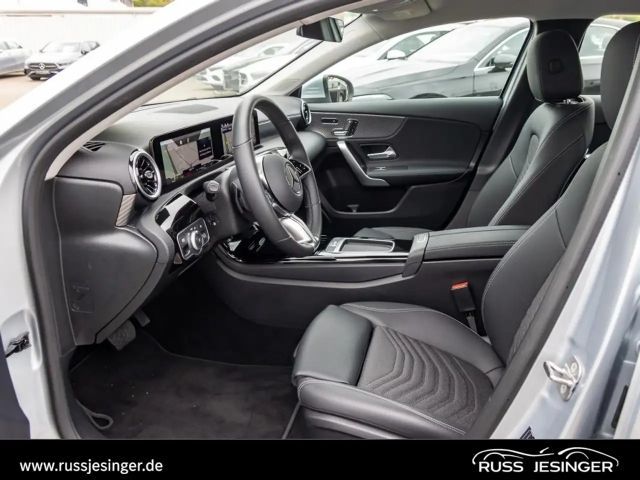 Mercedes-Benz A 180 Progressive