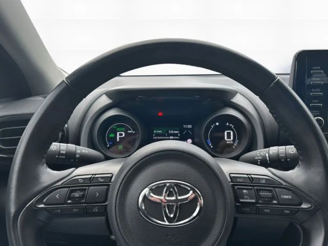 Toyota Yaris Hatchback Hybride Team D