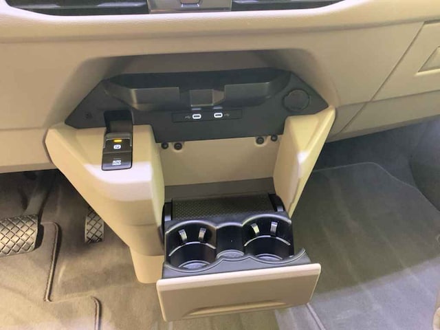 Volkswagen Multivan DSG Lang Life T7