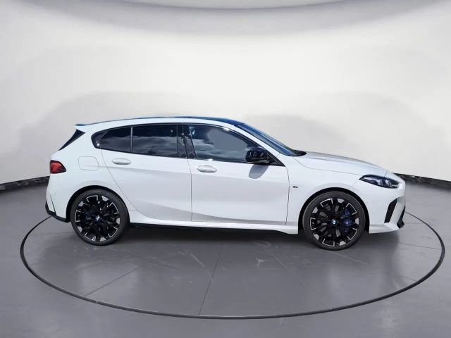 BMW 135 Sedan xDrive