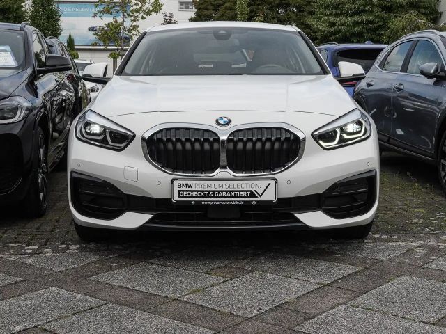 BMW 118 118i Sedan