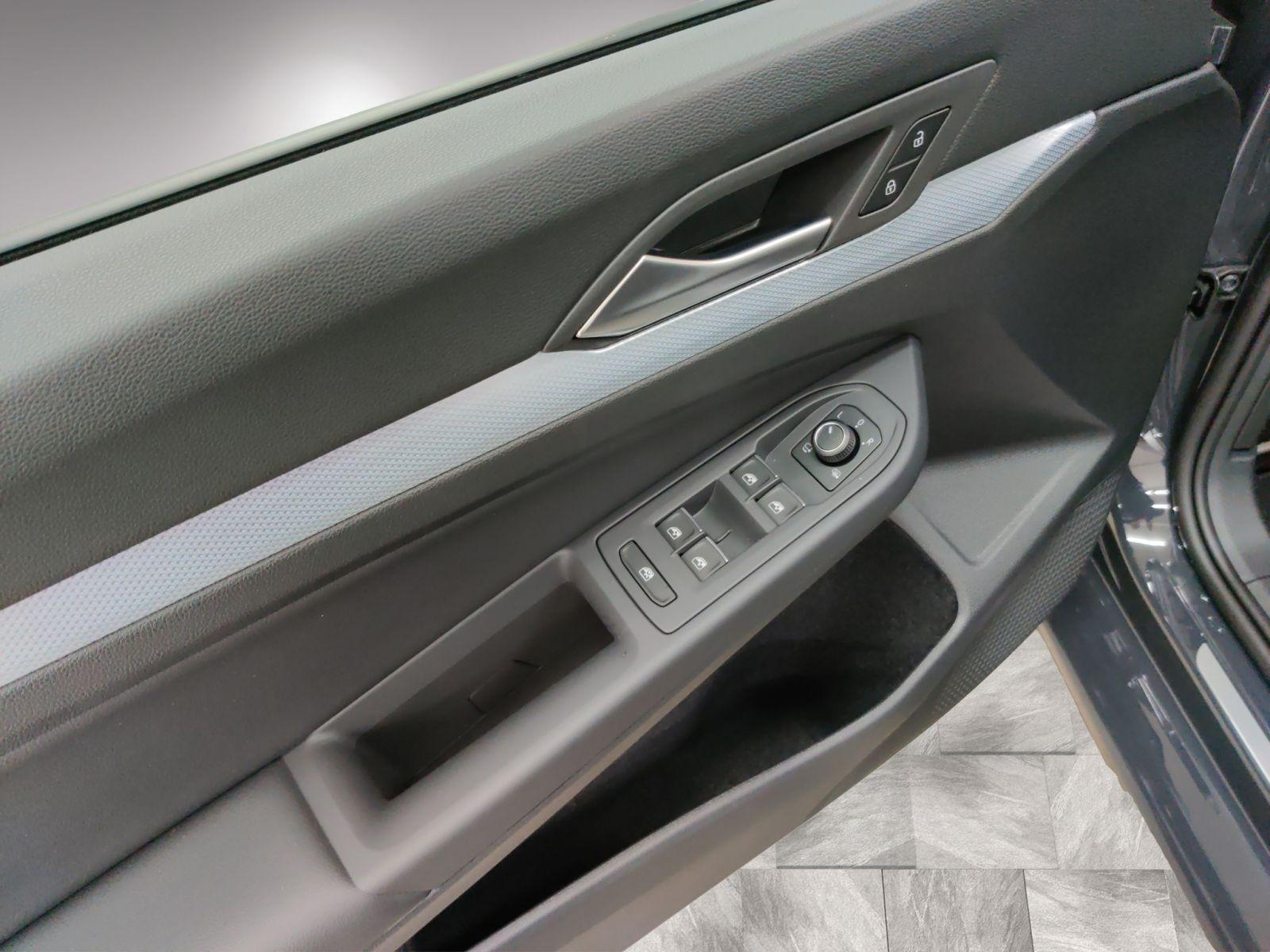 Volkswagen Golf 1.5 eTSI Life Plus