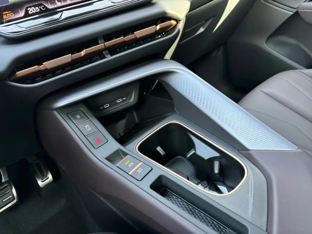 Cupra Terramar 1.5 e-Hybrid VZ