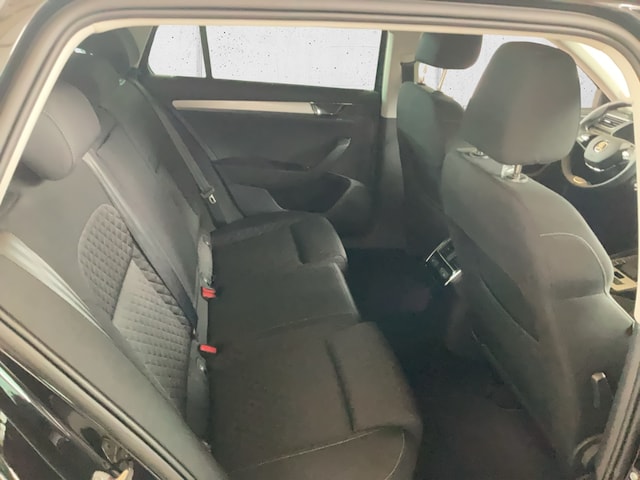 Skoda Superb 2.0 TDI Ambition Combi