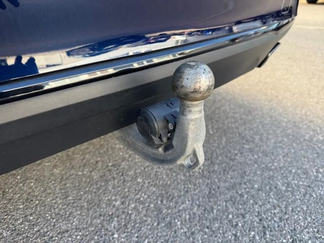 BMW 530 xe LASER+LEDER+HUD+ACC+PANO+DAB+BT+MFL+AHK+