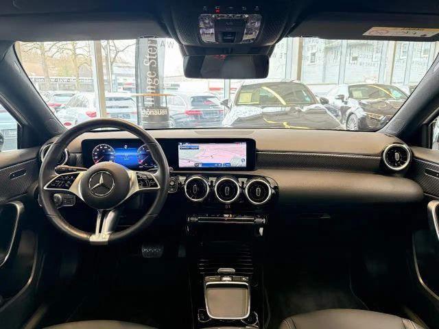 Mercedes-Benz A 200 DISTR+PANO+NIGHT+LED+KAMERA+CARPLAY+DAB