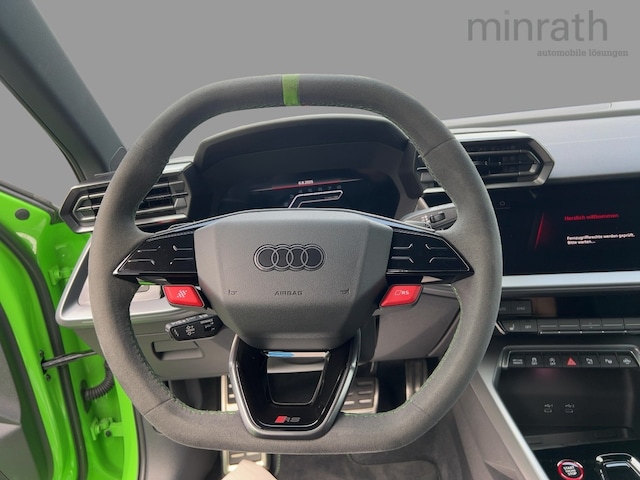 Audi RS3 Quattro S-Tronic Sedan