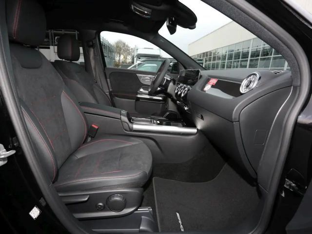 Mercedes-Benz GLA 180 AMG Line