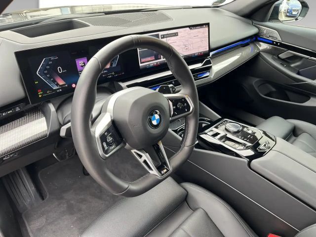 BMW 540 540d M-Sport Touring xDrive