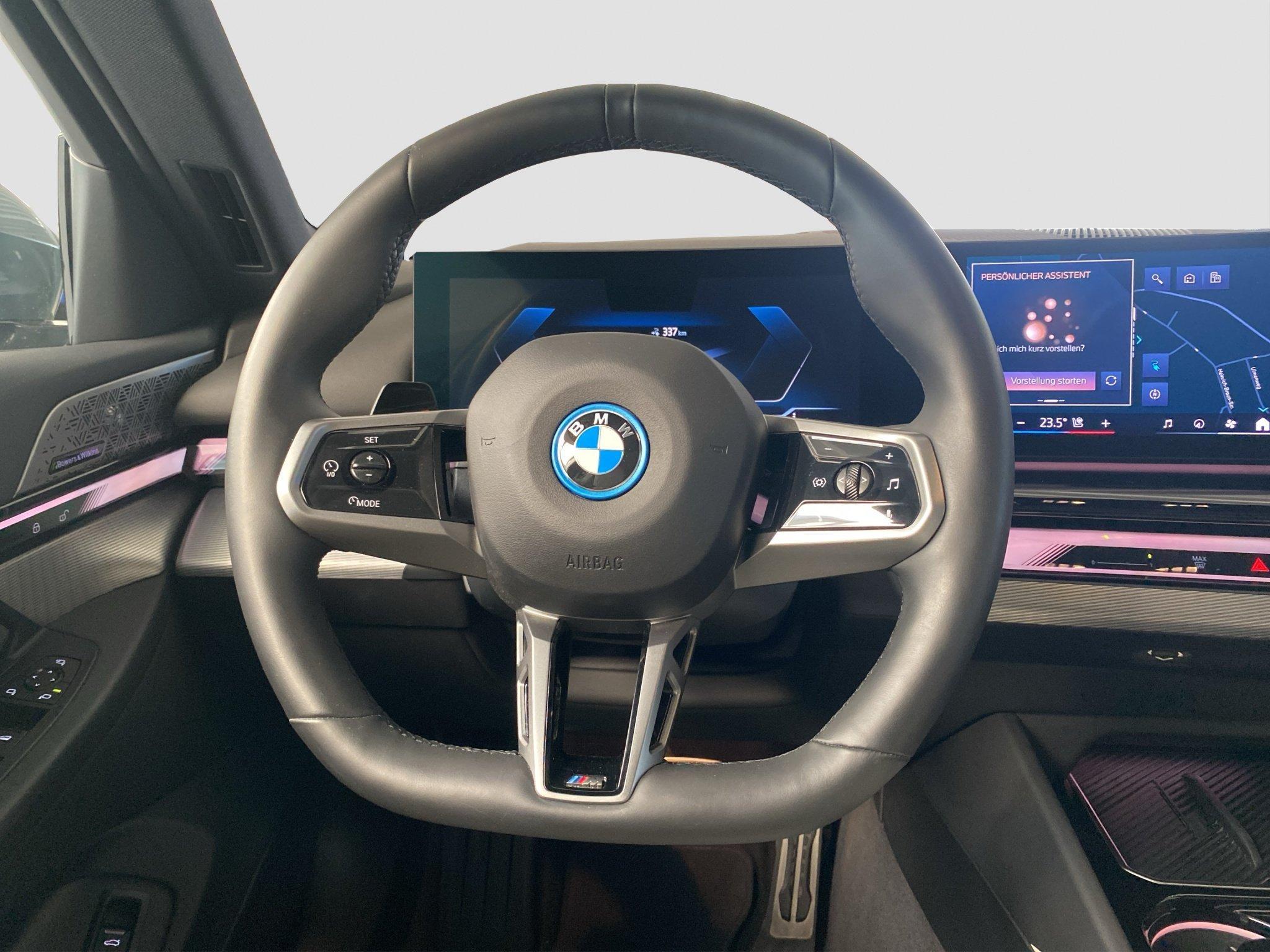 BMW i5 Touring eDrive40
