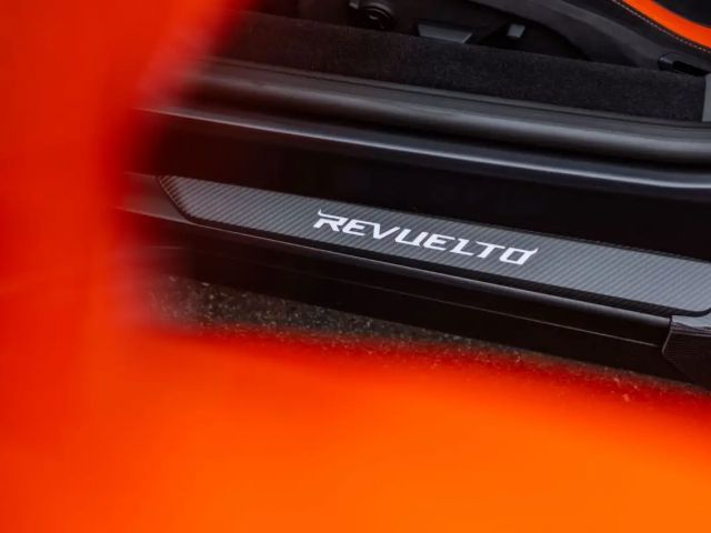 Lamborghini Revuelto *AD PERSONAM*CARBON*FULL ASSIST*SONUS*