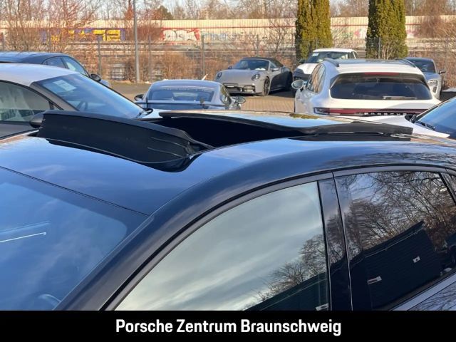 Porsche Macan Luftfederung 20-Zoll Rückfahrkamera LED