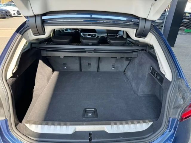 BMW 330 330e Sport Line Touring